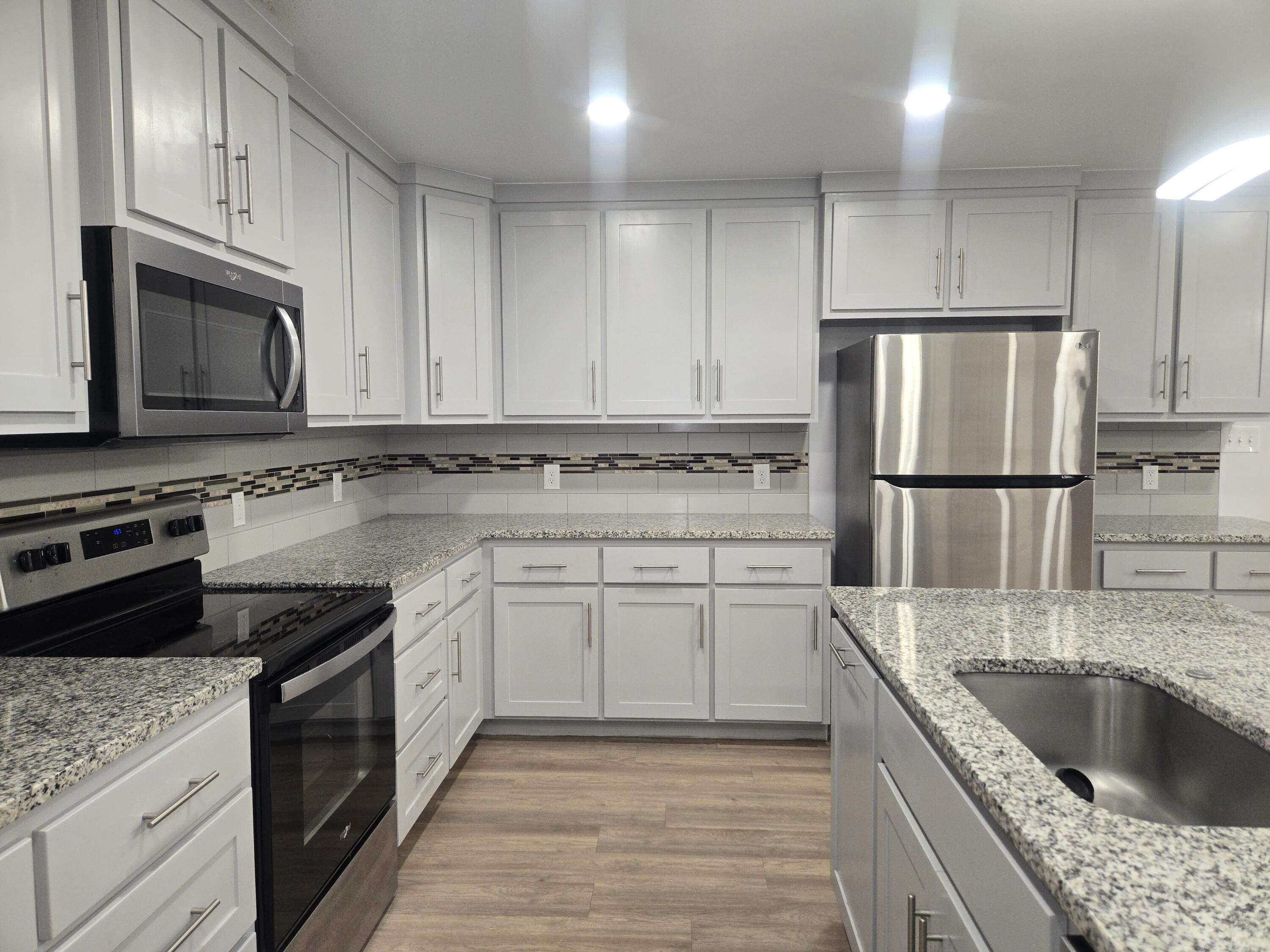 2108 88th Street Lubbock, TX 79423 - Photo 6 of 29 20260522_142707