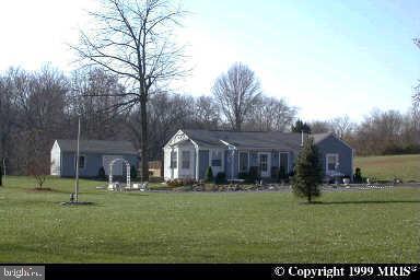 8111 Rugby Road Manassas Park, VA 20111 - Photo 1 of 14 Gallery Image 1