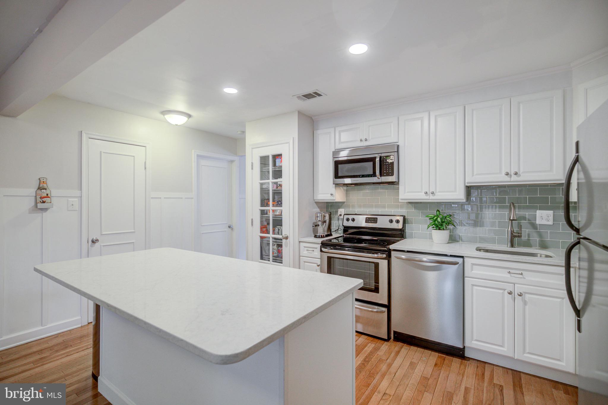 11958 Heathcote Court Reston, VA 20191 - Photo 1 of 42 Welcome Home!