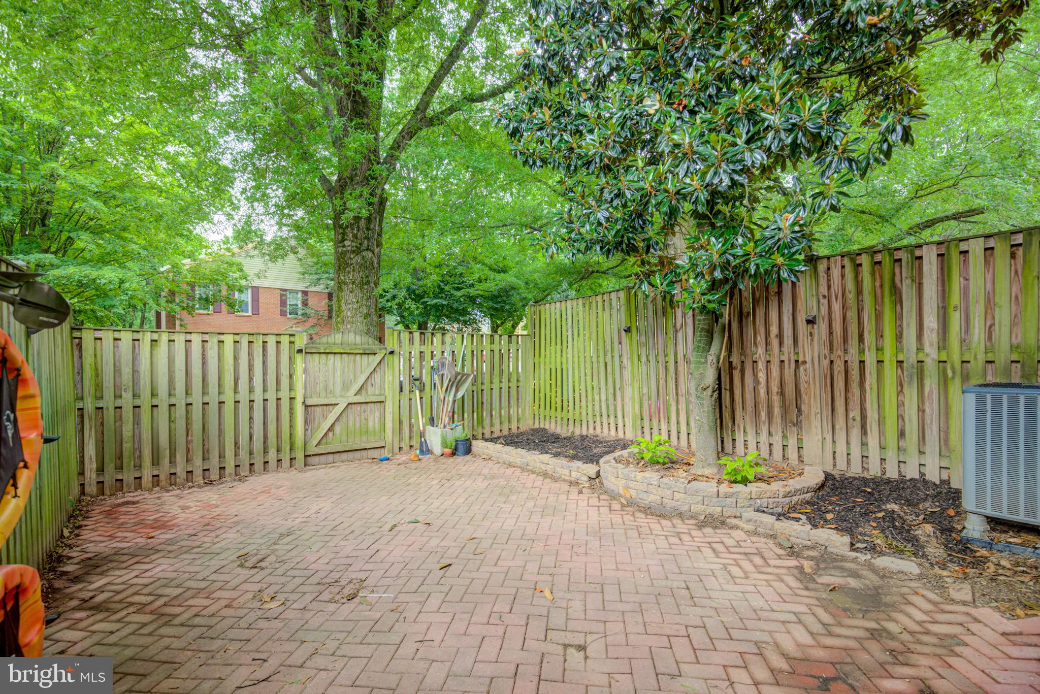 11958 Heathcote Court Reston, VA 20191 - Photo 15 of 42 Enclosed patio