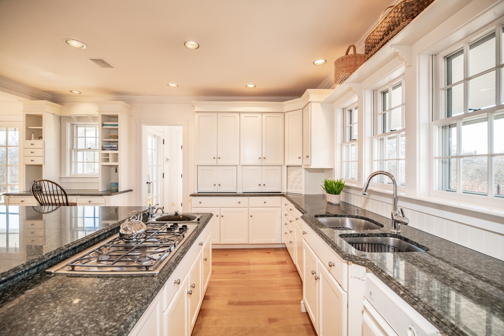 13 Quidnet Road Nantucket, MA 02554 - Photo 18 of 58 Gallery Image 18