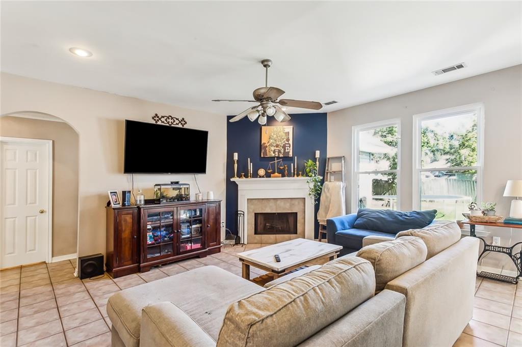 623 Labarre Street Mandeville, LA 70448 - Photo 2 of 16 Gallery Image 2