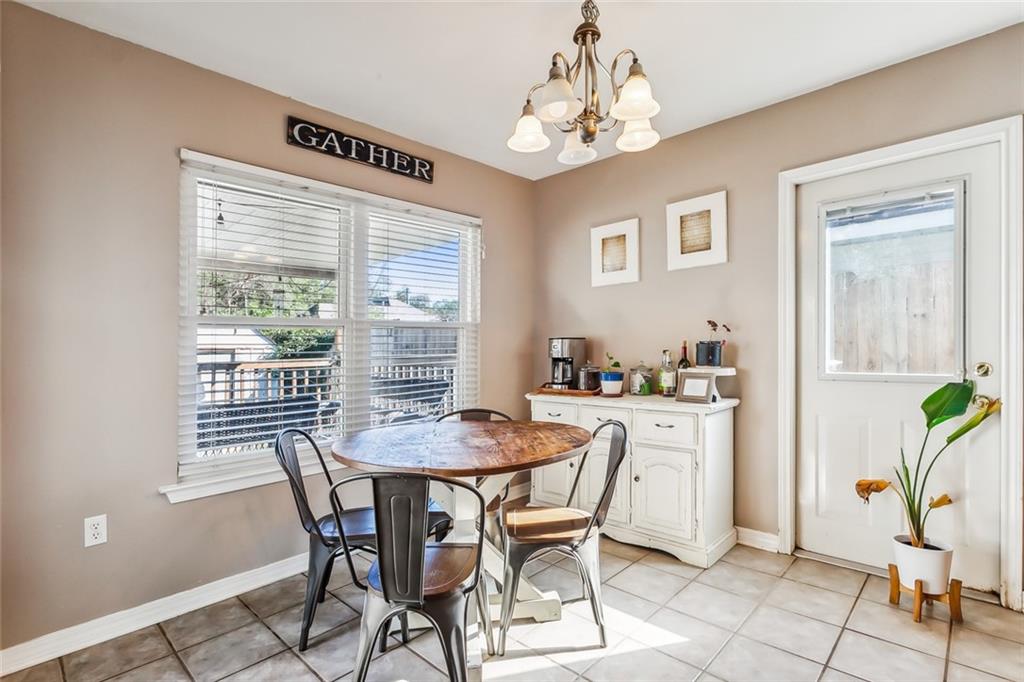 623 Labarre Street Mandeville, LA 70448 - Photo 5 of 16 Gallery Image 5
