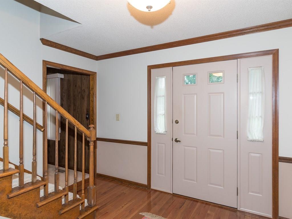7464 Spring Mill Road Indianapolis, IN 46260 - Photo 2 of 20 Gallery Image 2