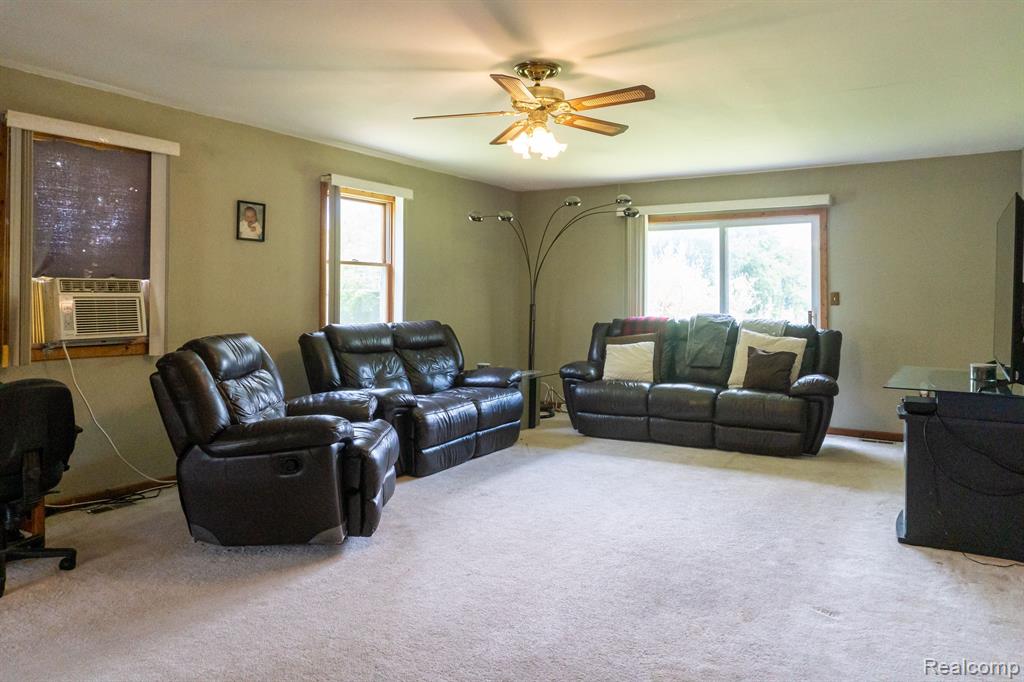 510 Demode Road Holly, MI 48442 - Photo 3 of 36