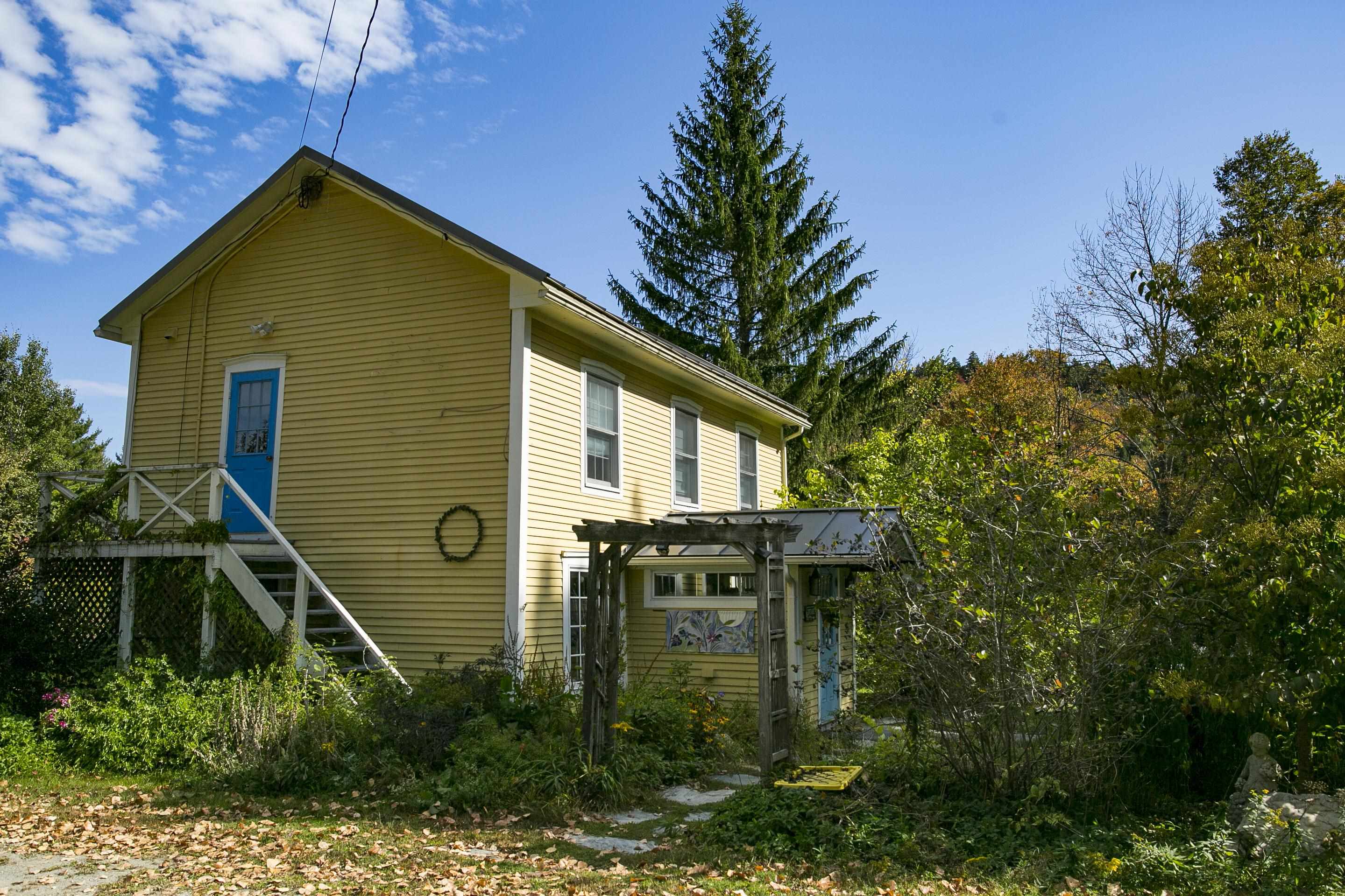 5677 Main Street Waitsfield, VT 05673 - Photo 37 of 45