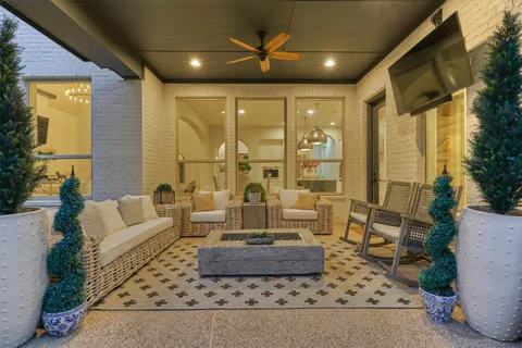 $1,185,000 | 134 Monterrey Bend, Montgomery, TX 77316