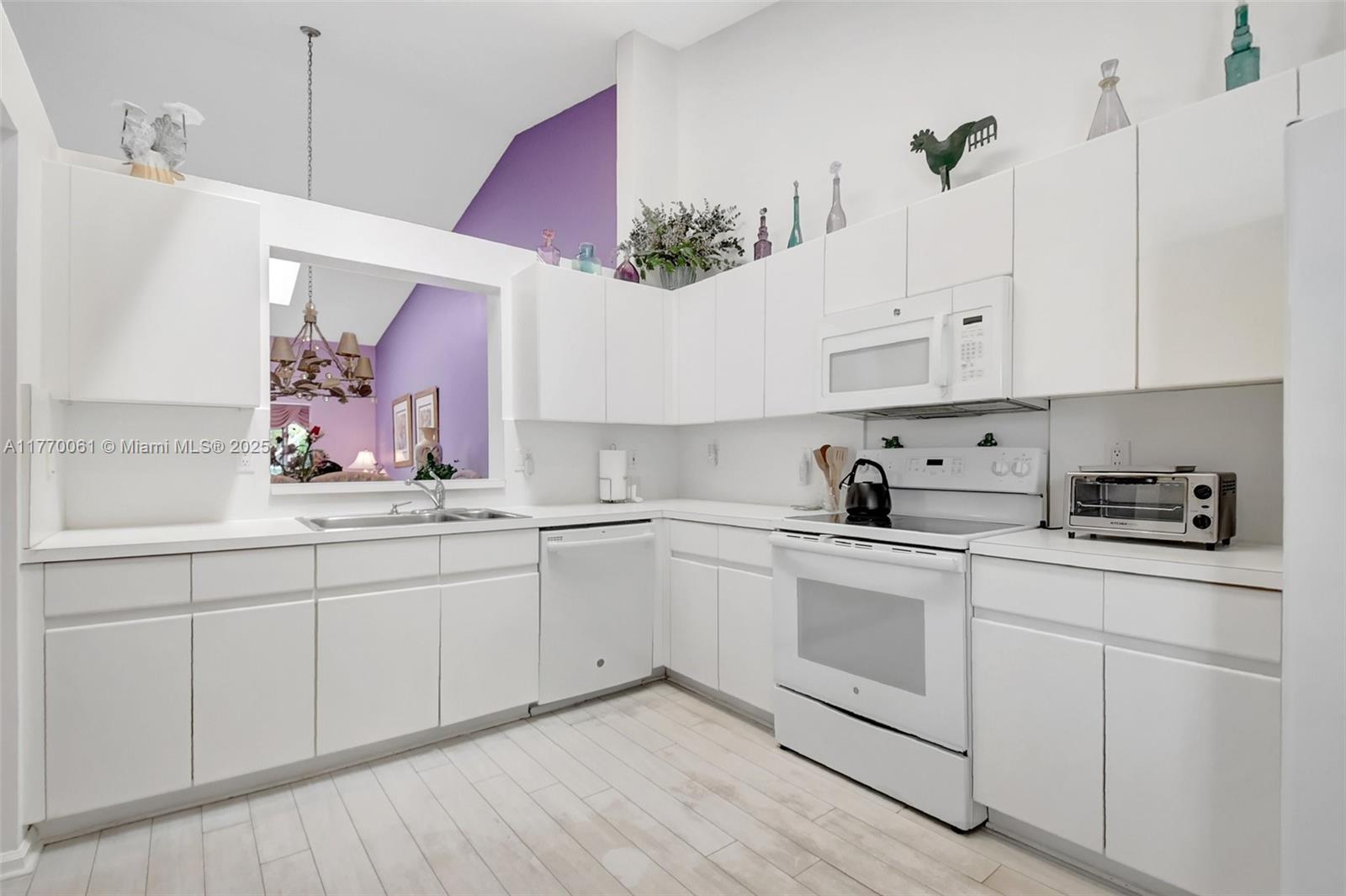 7713 Springwater Place Boynton Beach, FL 33437 - Photo 7 of 42