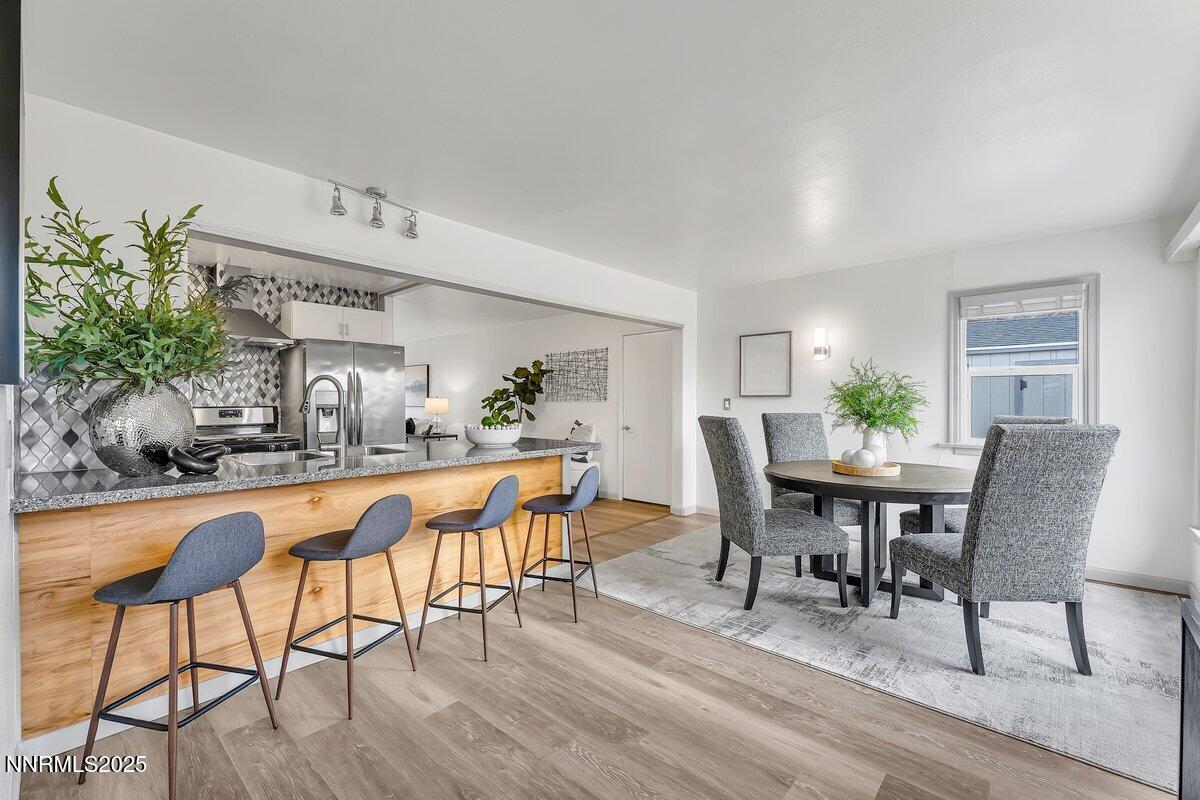 1155 Wesley Drive Reno, NV 89503 - Photo 19 of 53 1155 Wesley Dr Reno NV 89503 13 of 45