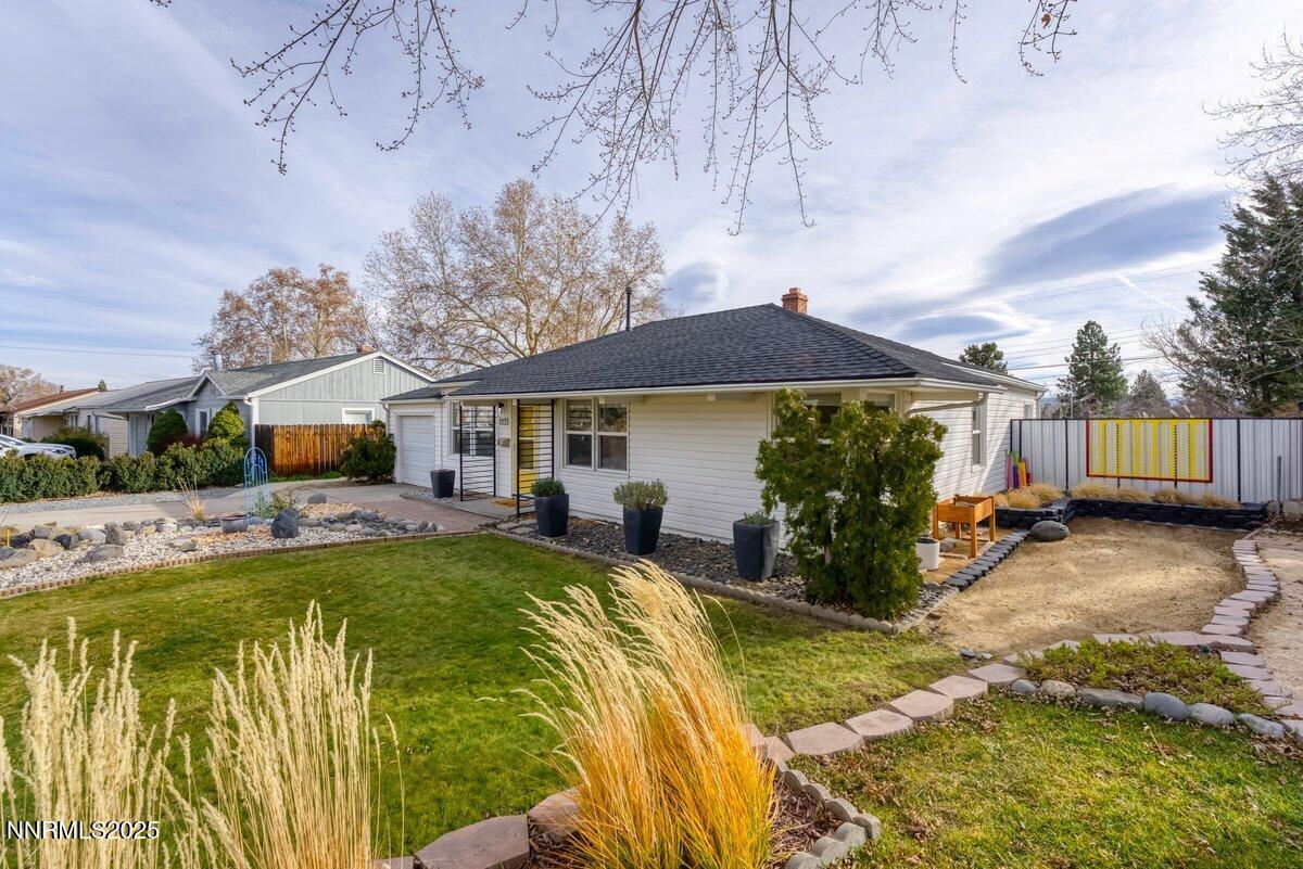 1155 Wesley Drive Reno, NV 89503 - Photo 6 of 53 1155 Wesley Dr Reno NV 89503 43 of 45