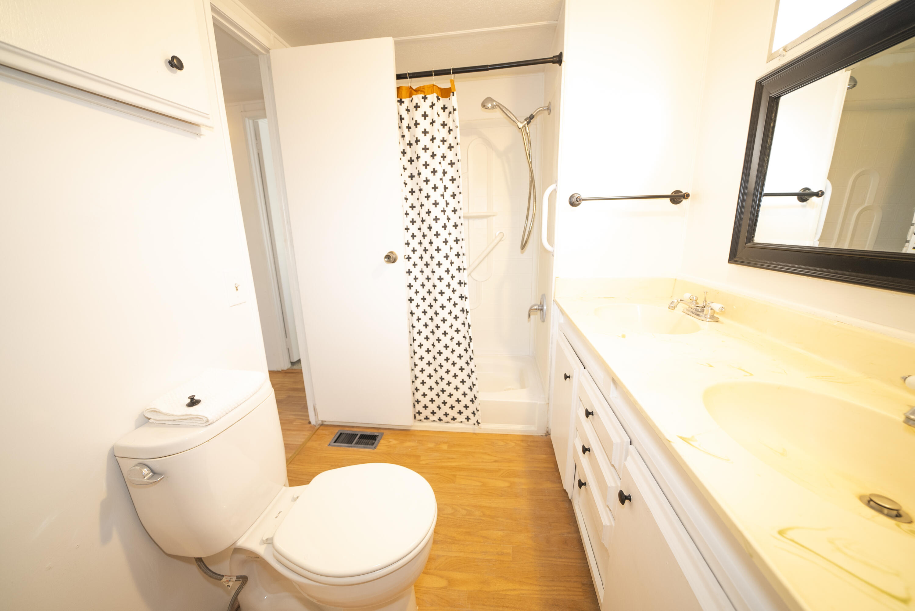 4025 State Street, Unit 26 Santa Barbara, CA 93110 - Photo 15 of 20 a bathroom with a sink a toilet and shower