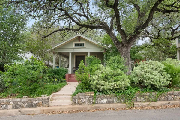 $2,000 | 706 Patterson Avenue, Unit 1/2, Austin, TX 78703