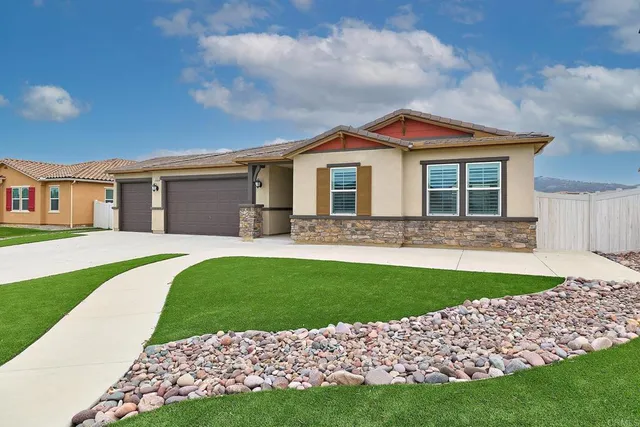 $925,000 | 13410 Herringbone Ct Valley Center, Valley Center, CA 92082