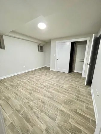 $2,400 | 1947 West Sunnyside Avenue, Unit GDN, Chicago, IL 60640