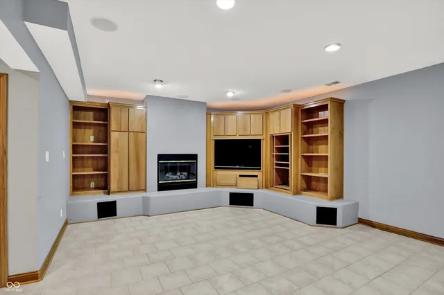 $625,000 | 8802 Worthington Court, Indianapolis, IN 46278