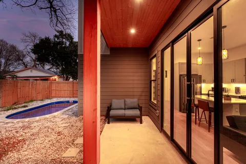 $599,000 | 910 Tillery Street, Unit B, Austin, TX 78702