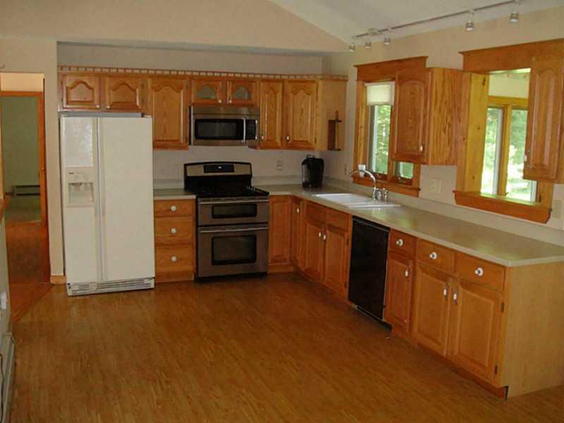 3 Jared Road Gray, ME 04039 - Photo 20 of 32 Kitchen.