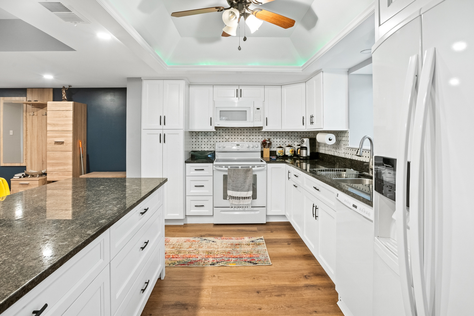 11141 E Road, Unit E Palos Hills, IL 60465 - Photo 5 of 31 Gallery Image 5