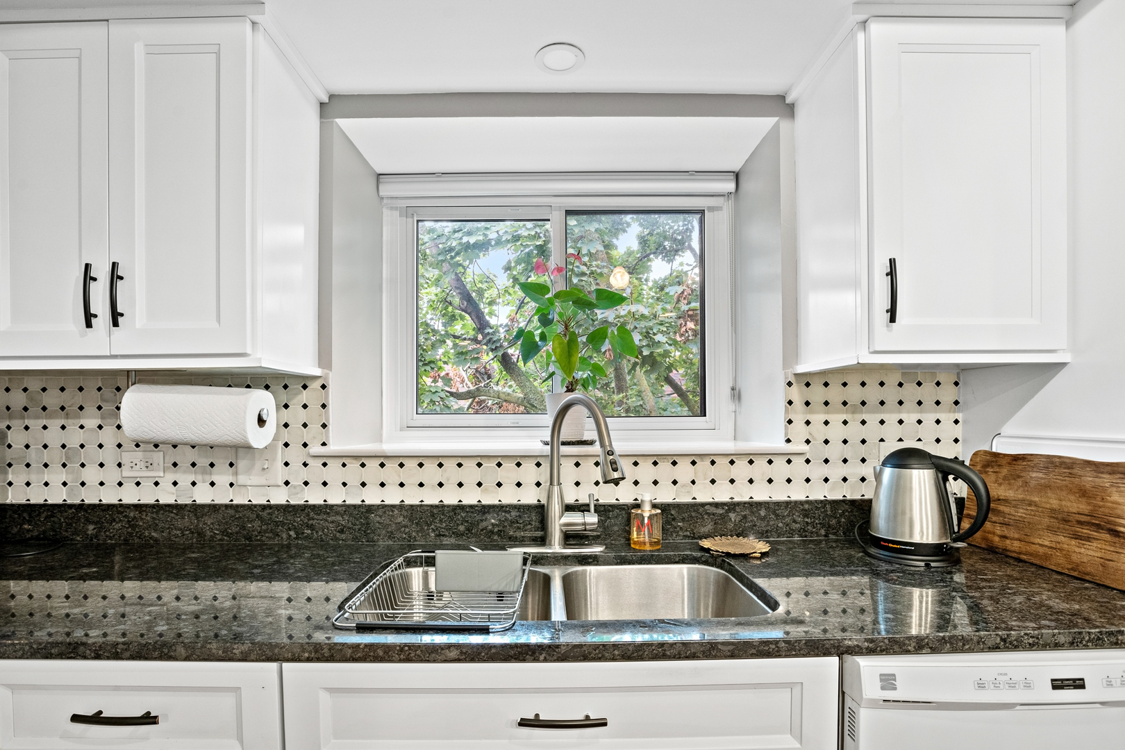 11141 E Road, Unit E Palos Hills, IL 60465 - Photo 7 of 31 Gallery Image 7