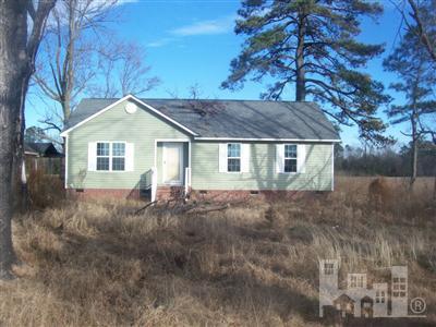 1024 William R King Road Newton Grove, NC 28366 - Photo 1 of 14 Primary Photo