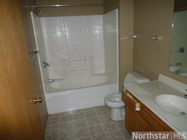 610 Whiskey Road Northwest, Unit 218 Isanti, MN 55040 - Photo 5 of 6 Gallery Image 5