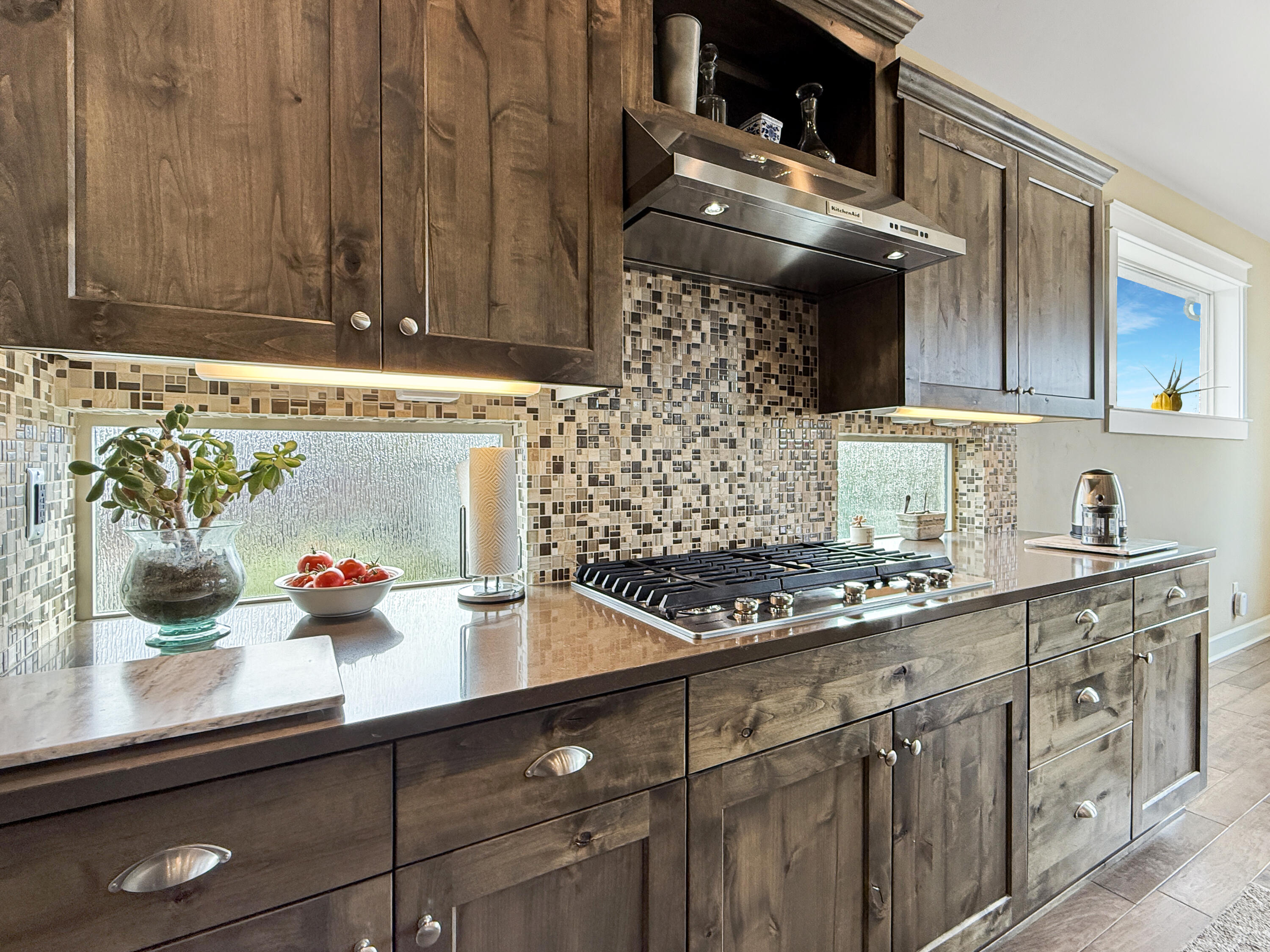 61076 Manhae Loop Bend, OR 97702 - Photo 18 of 67 10-Cooktop & Counter
