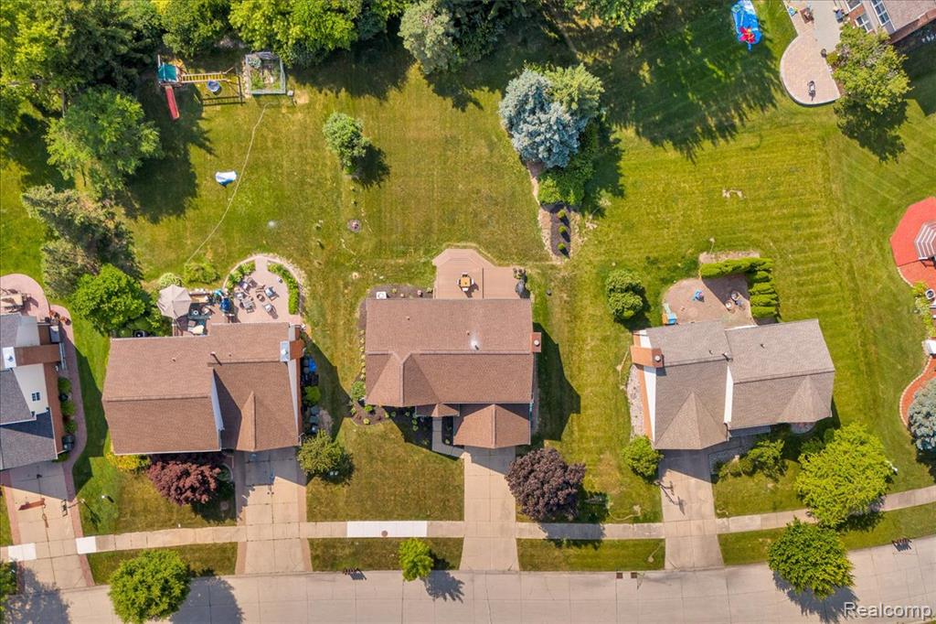 1212 Harvard Drive Rochester, MI 48307 - Photo 52 of 55
