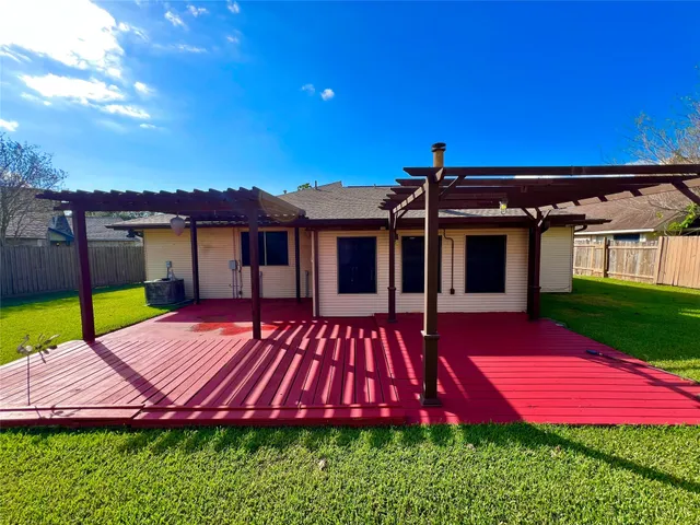 $211,000 | 104 Trail Ride Road, Angleton, TX 77515