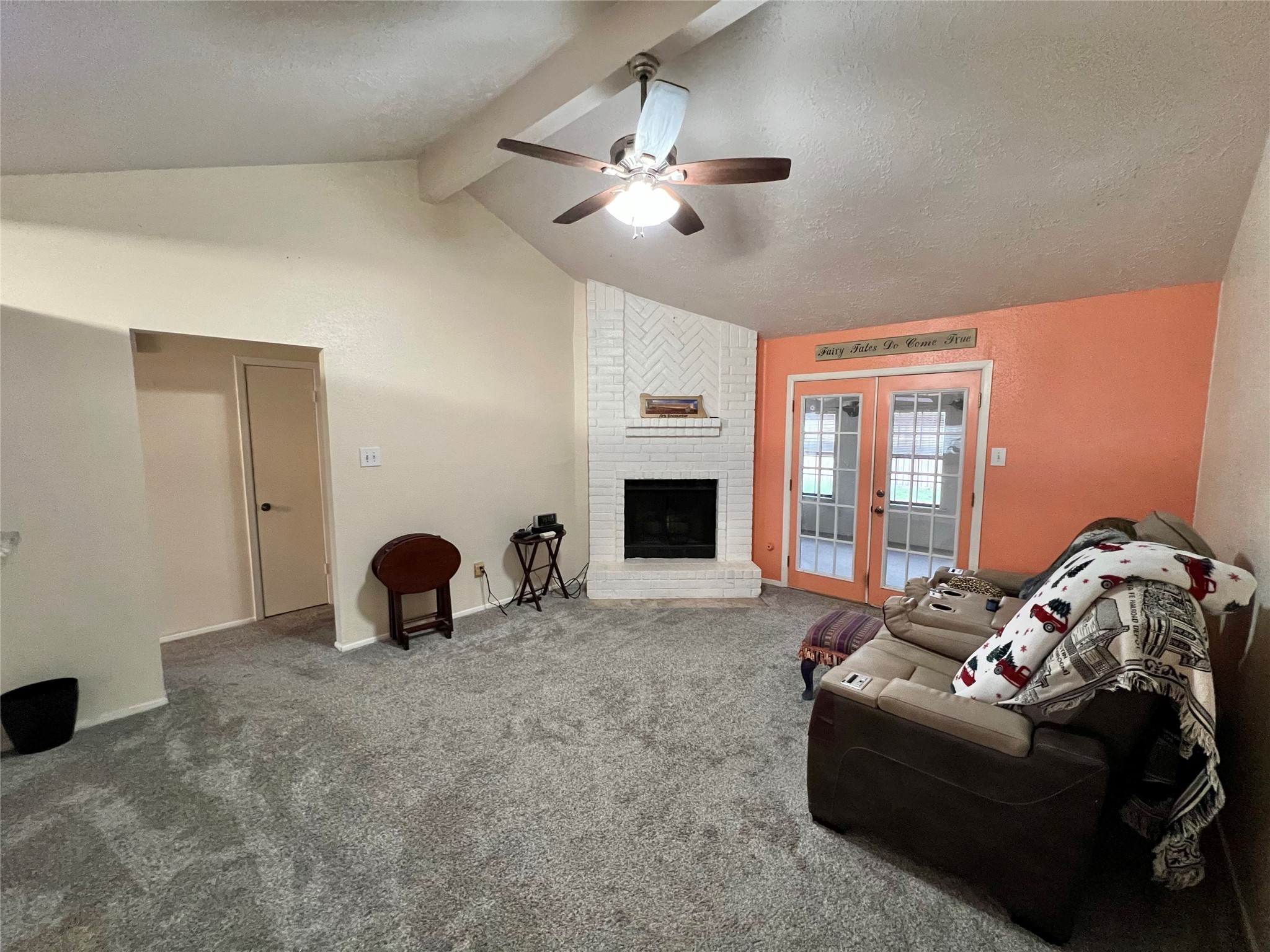 104 Trail Ride Road Angleton, TX 77515 - Photo 8 of 26 a living room with furniture