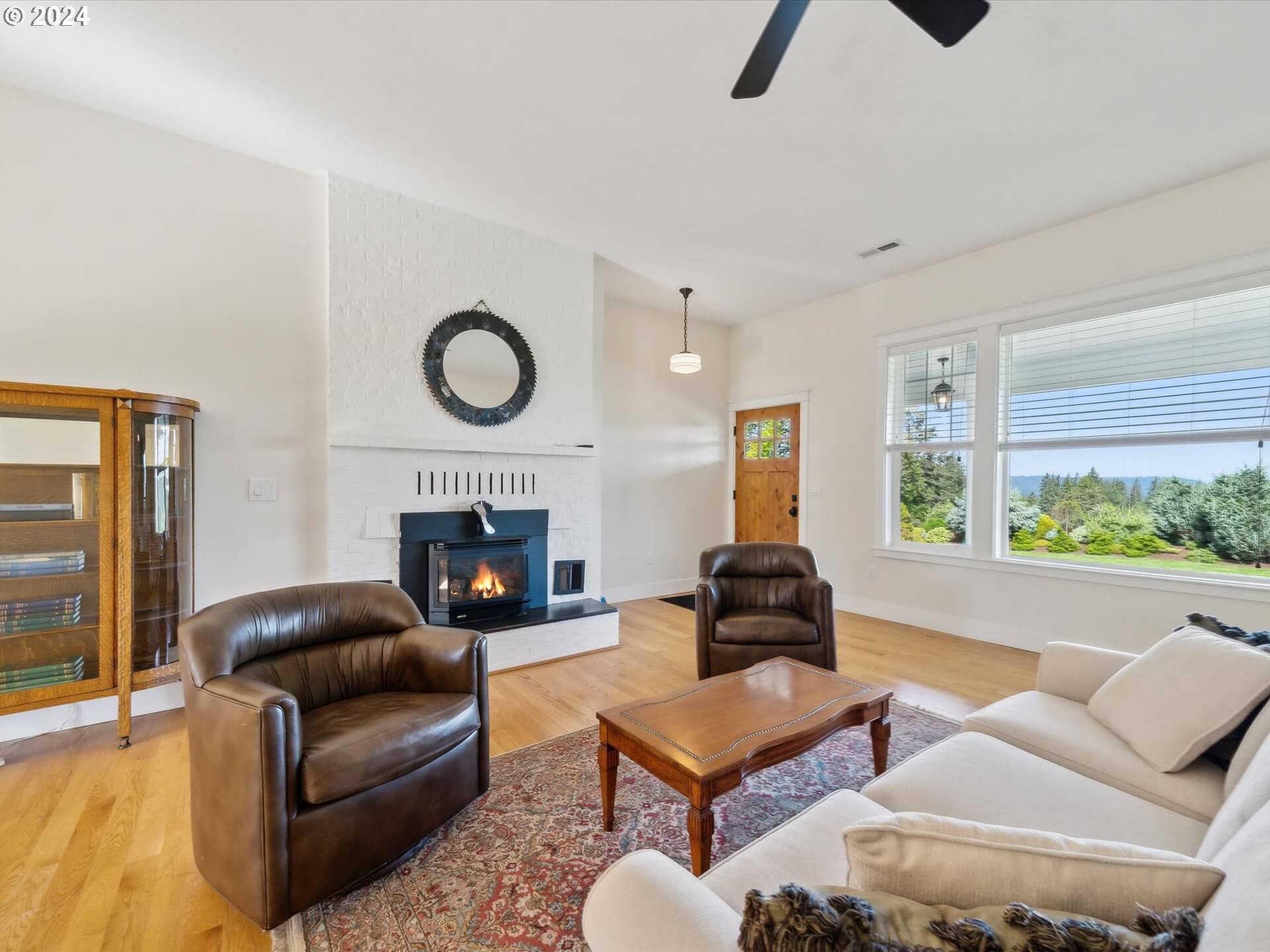 15933 South Redland Road Oregon City, OR 97045 - Photo 5 of 44 Gallery Image 5
