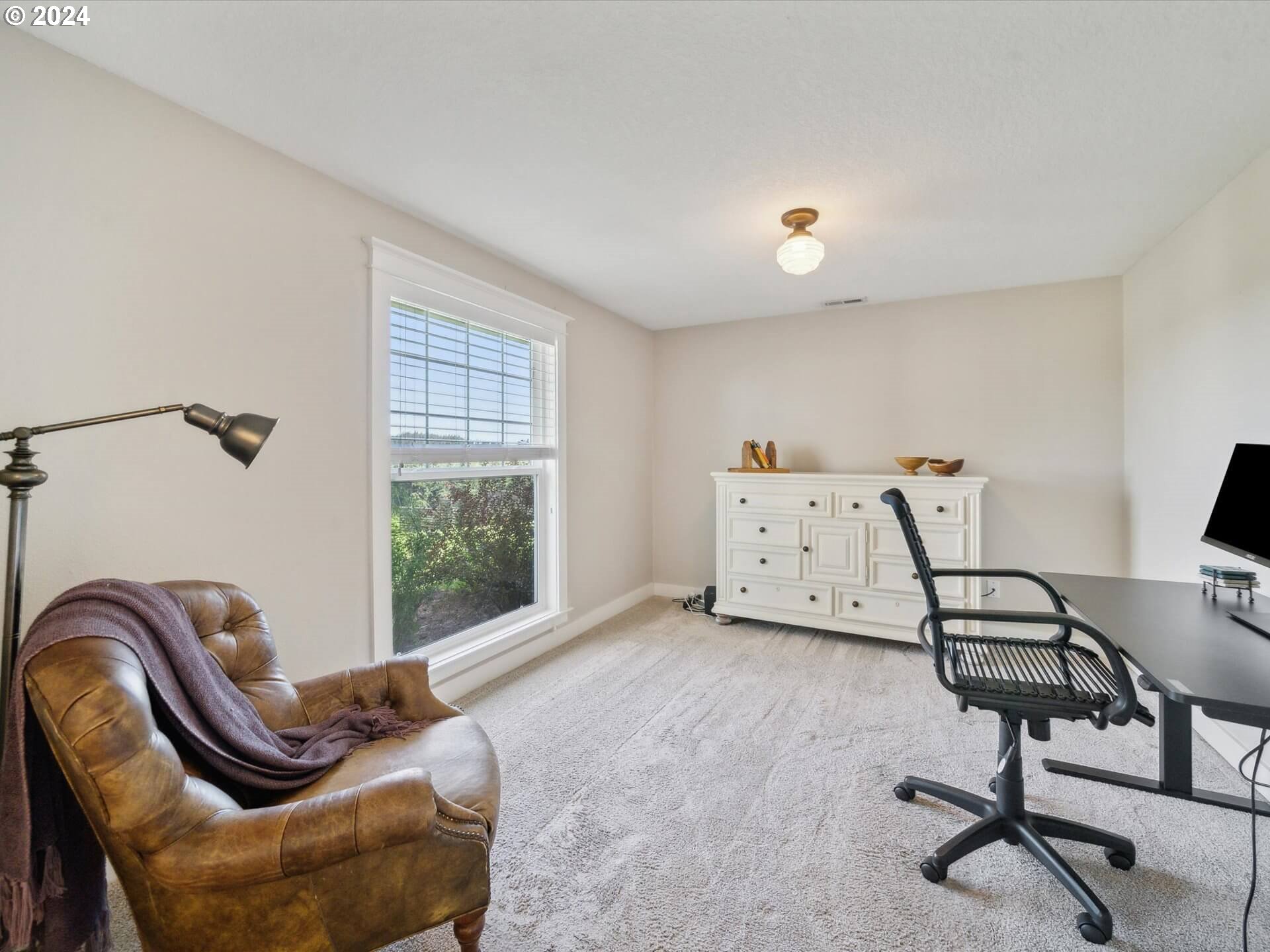15933 South Redland Road Oregon City, OR 97045 - Photo 9 of 44 Gallery Image 9