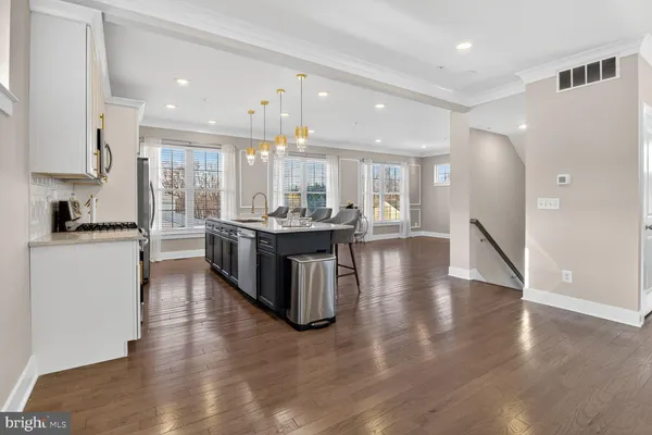 $524,999 | 7853 Oakdale Avenue, Rosedale, MD 21237