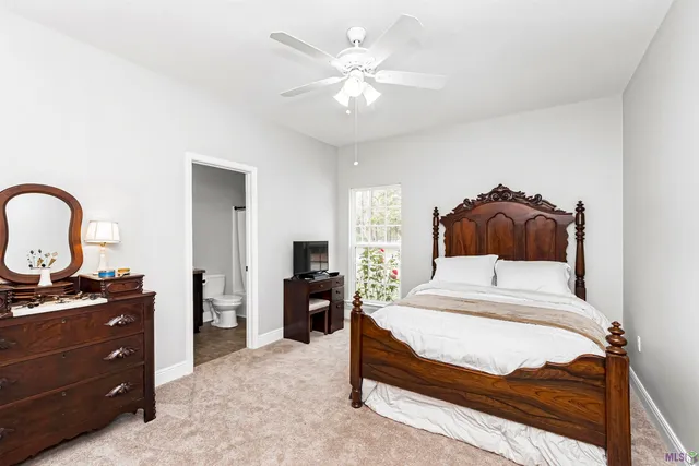 $567,000 | 9839 Byrnes Road, St. Francisville, LA 70775