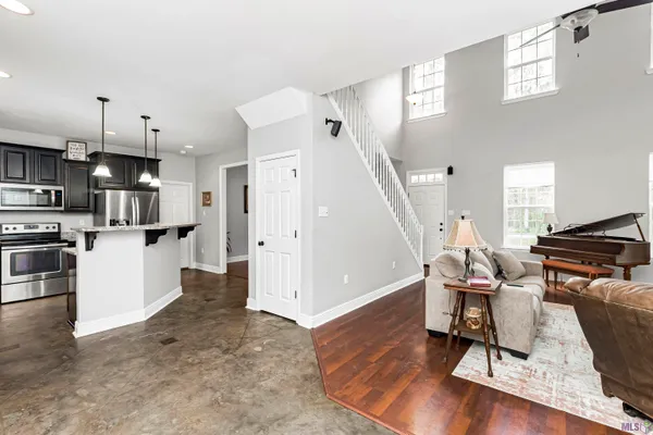 $550,000 | 9839 Byrnes Road, St. Francisville, LA 70775