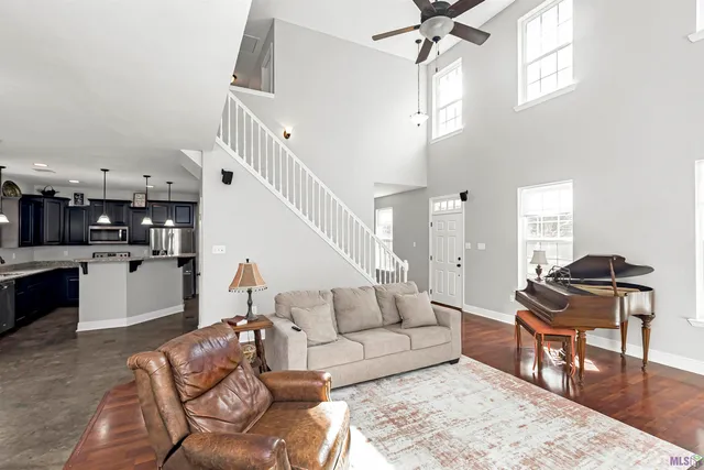 $567,000 | 9839 Byrnes Road, St. Francisville, LA 70775