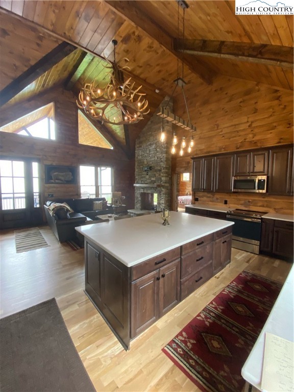 543 Broken Arrow Trail Boone, NC 28607 - Photo 15 of 35 a kitchen with lots of counter top space