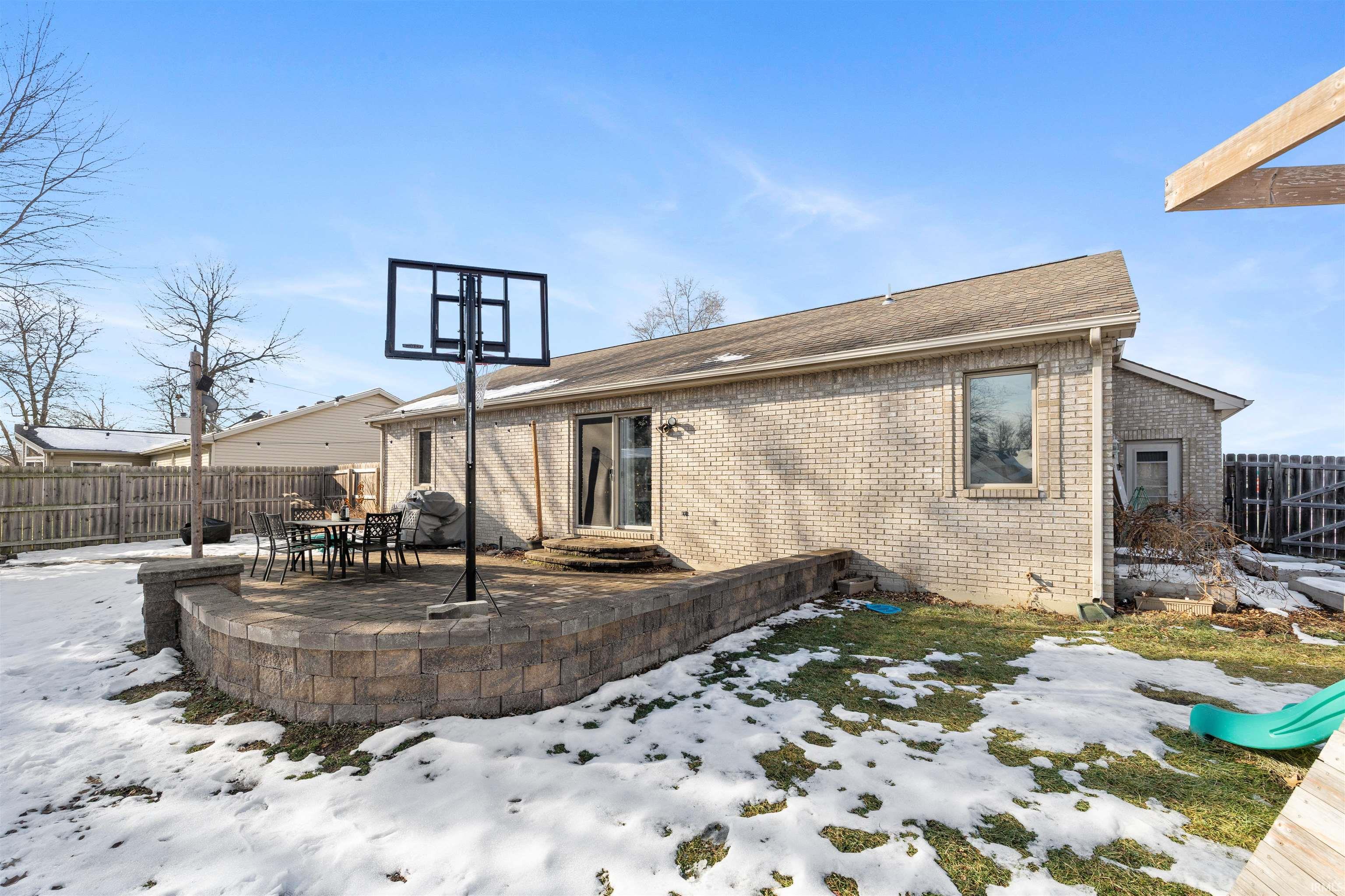 9530 Mill Ridge Run Fort Wayne, IN 46835 - Photo 2 of 30