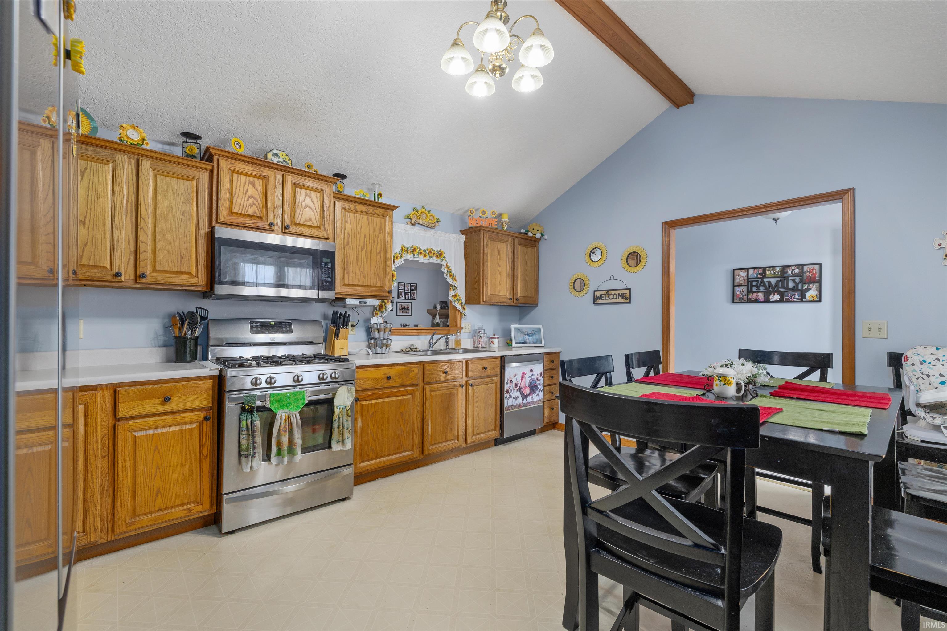 9530 Mill Ridge Run Fort Wayne, IN 46835 - Photo 7 of 30