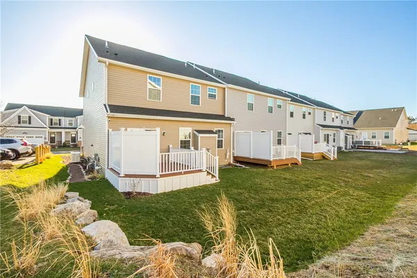 $449,900 | 21 Keuka Lane, Canandaigua City, NY 14424