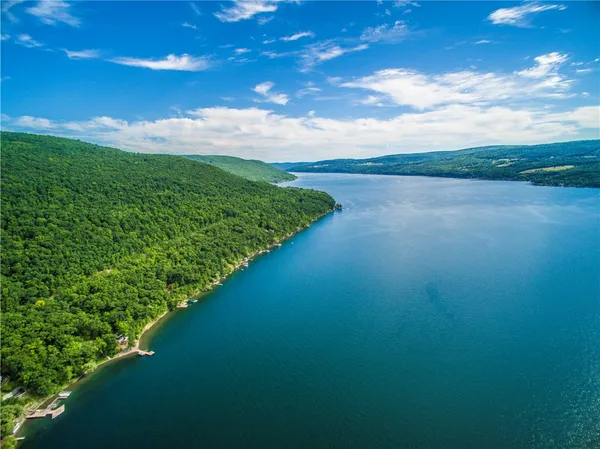 $449,900 | 21 Keuka Lane, Canandaigua City, NY 14424