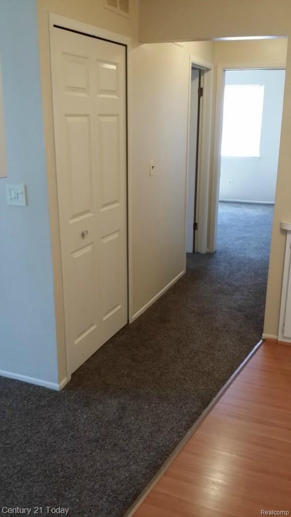 29173 Hayes Road, Unit 22 Warren, MI 48088 - Photo 8 of 21 2 linen closets in hallway
