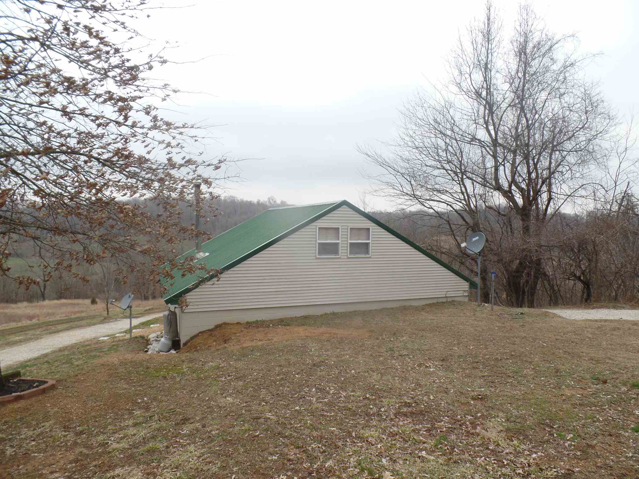 1736 South Walnut Grove Road Bloomfield, IN 47424 - Photo 13 of 17