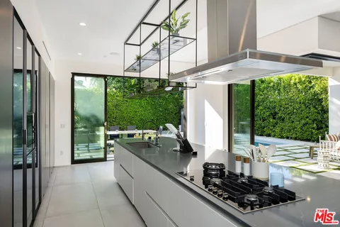 $3,399,000 | 4527 Simpson Avenue, Studio City, CA 91607