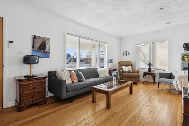 $525,000 | 275 West North Avenue, Elmhurst, IL 60126