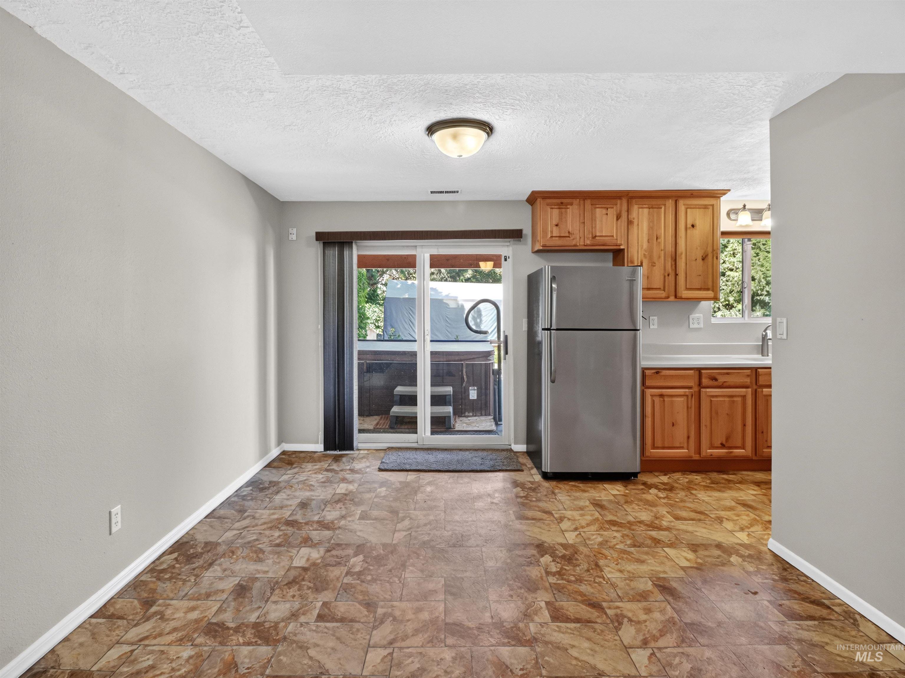2590 South Cloverdale Road Boise, ID 83709 - Photo 18 of 34