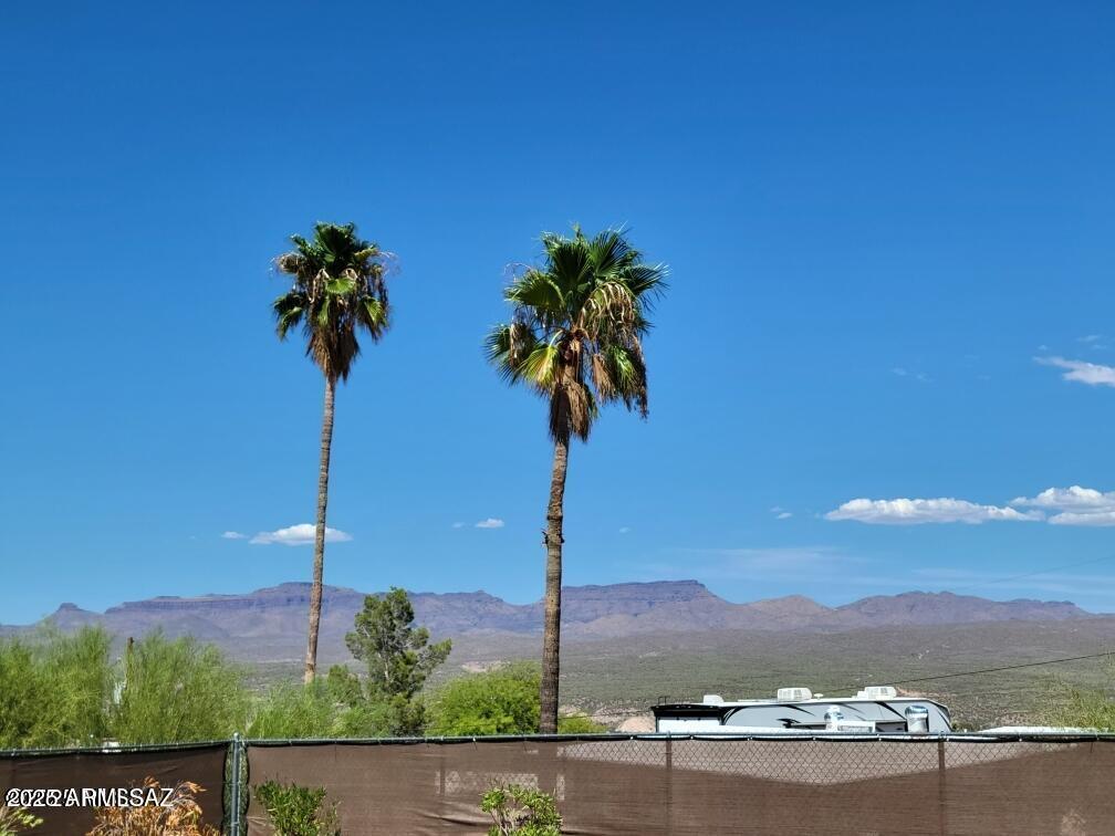 417 West Sunset Drive Mammoth, AZ 85618 - Photo 2 of 35 a view of a city