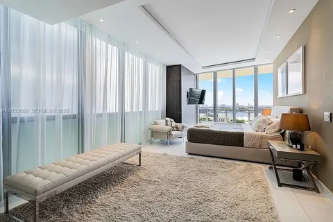 $2,300,000 | 1100 Biscayne Boulevard, Unit 1501, Miami, FL 33132