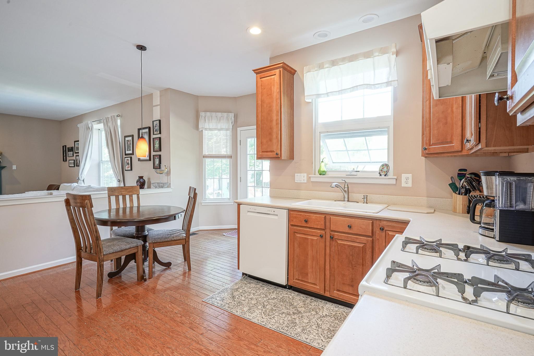 7 Lambourn Path Sewell, NJ 08080 - Photo 10 of 38
