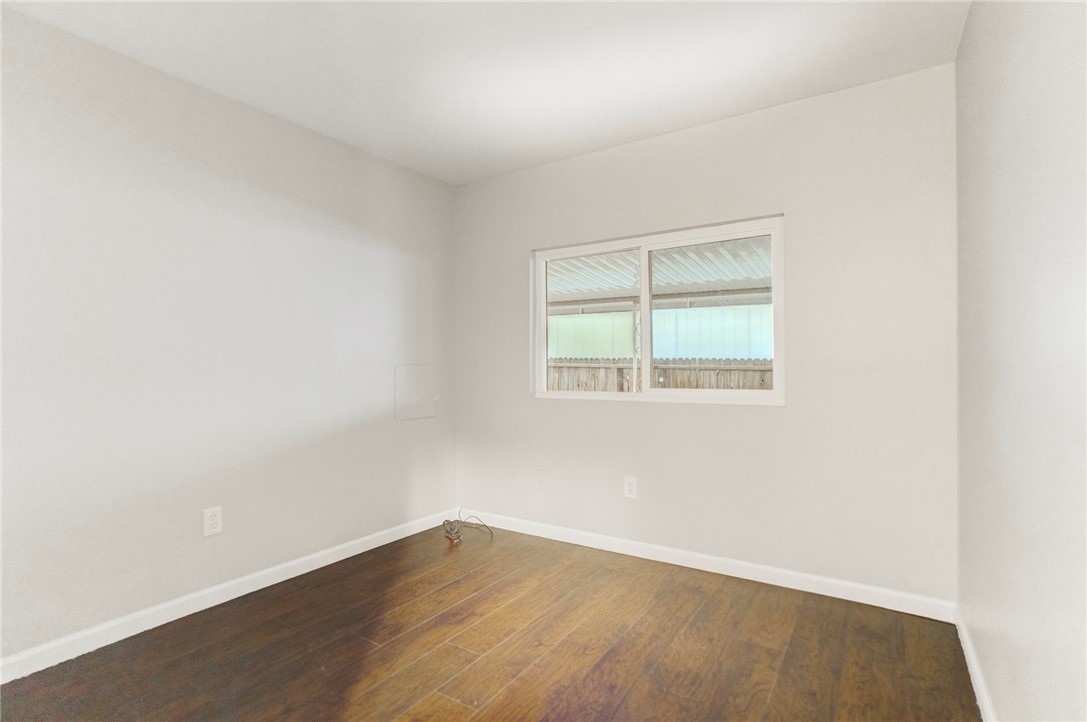 8536 Kern Canyon Road, Unit 184 Bakersfield, CA 93306 - Photo 15 of 28 an empty room with a window