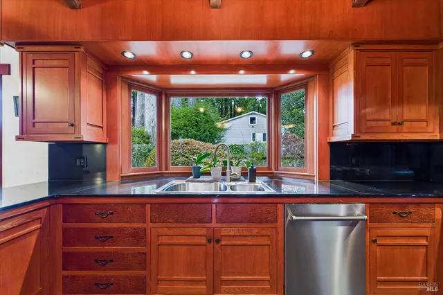 $995,000 | 2300 S Street, Eureka, CA 95501